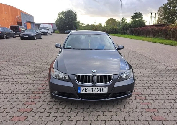 BMW Seria 3 cena 17900 przebieg: 293000, rok produkcji 2005 z Koszalin małe 56